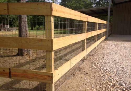 agricultural fencing with chainlink fencing inlaid