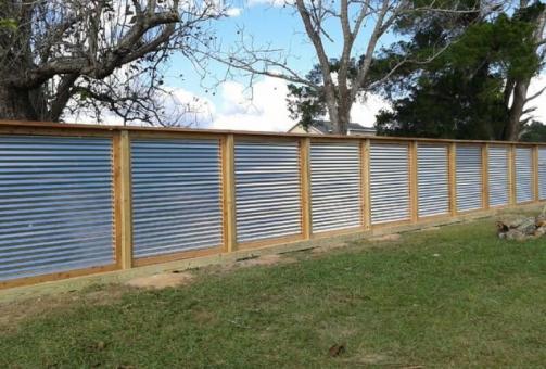 sheet steel fencing with yellow